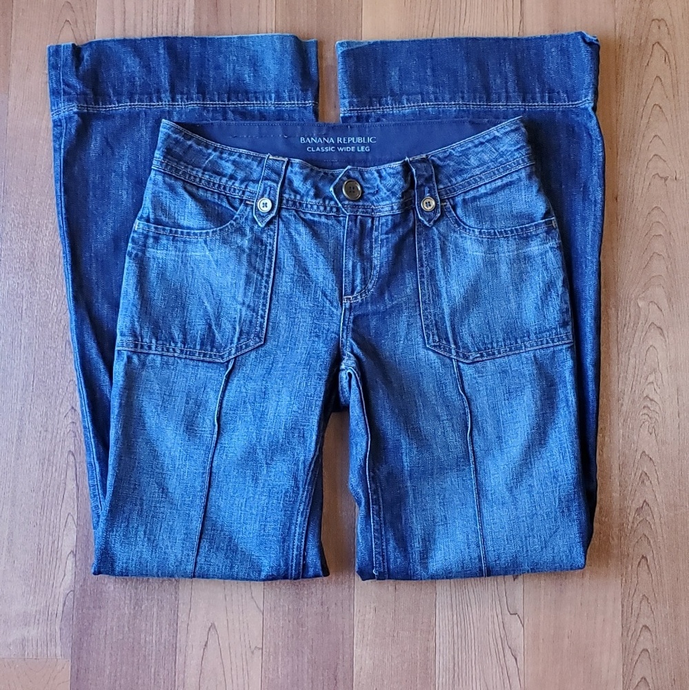 Banana Republic classic wide leg jeans